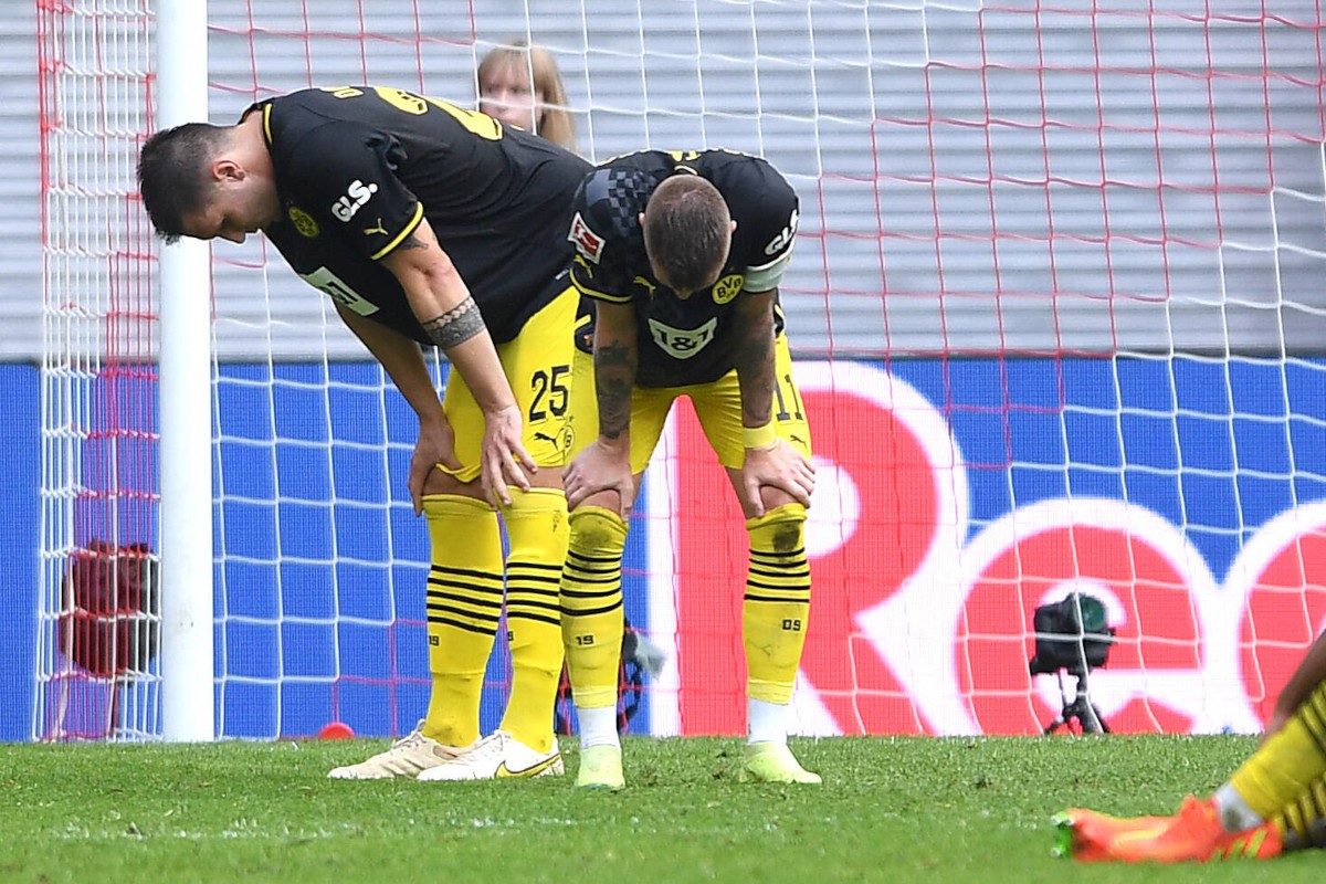 Borussia Dortmund verliert in Leipzig – und die Bayern patzen.