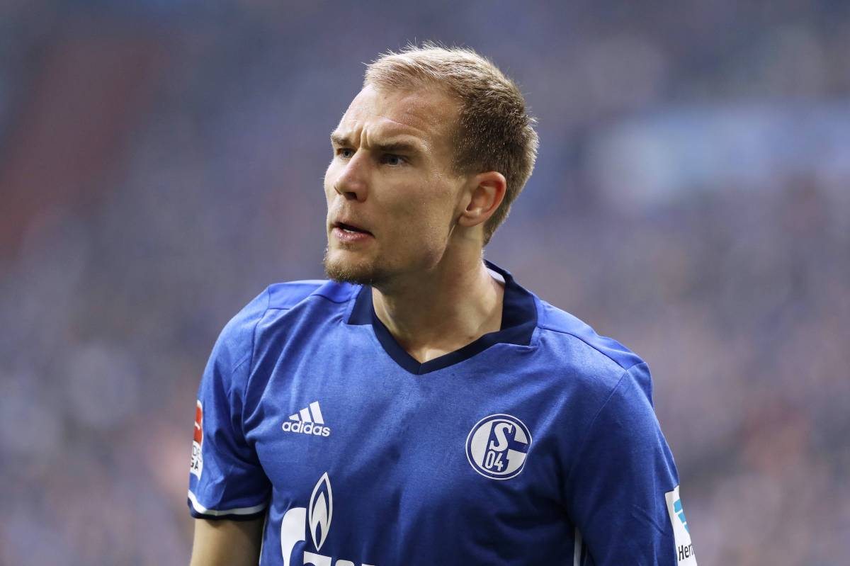 Holger Badstuber beim FC Schalke 04 sauer und wütend.
