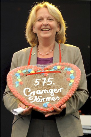 Landesmutter mit Herz: Hannelore Kraft im August auf der Cranger Kirmes. (Foto: ddp)