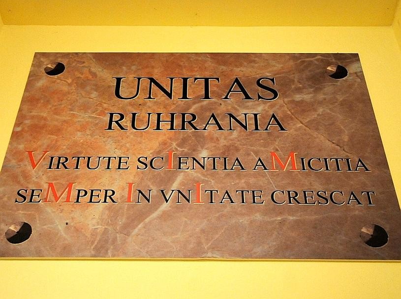 Die drei Grundprinzipien der „Unitas Ruhrania“: Tugendhaftigkeit, Wissenschaft, Freundschaft.