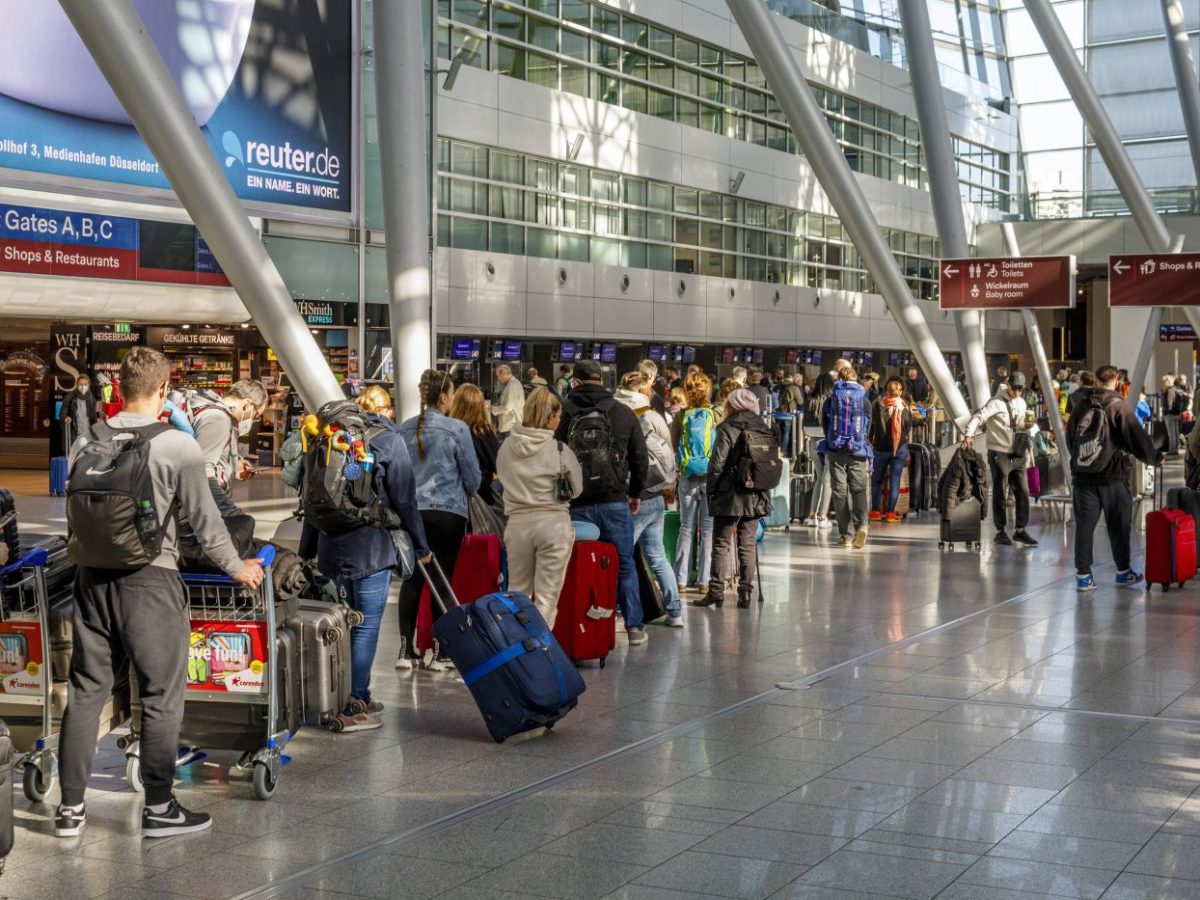 flughafen düsseldorf