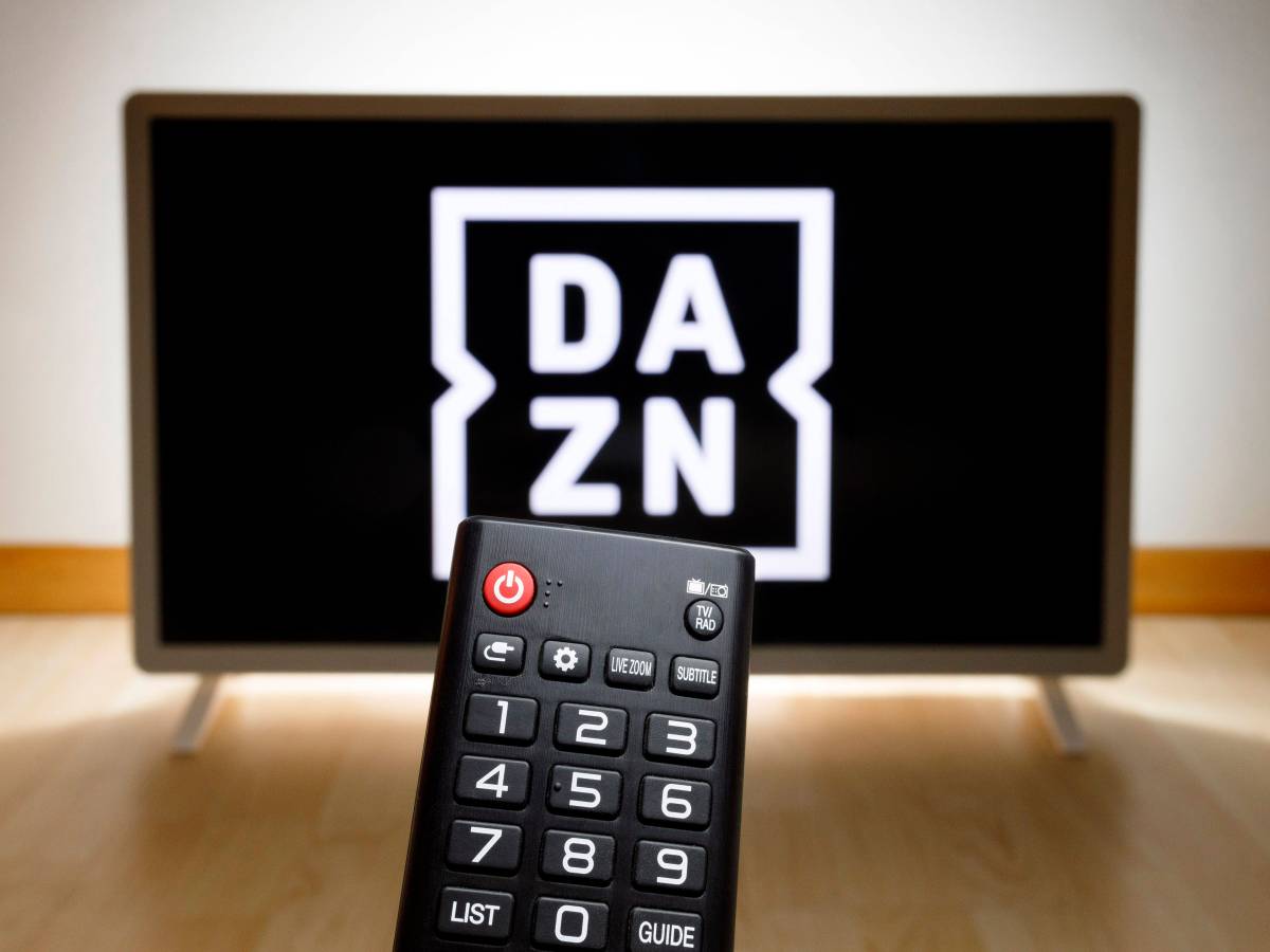 DAZN läuft auf einem Fernseher.