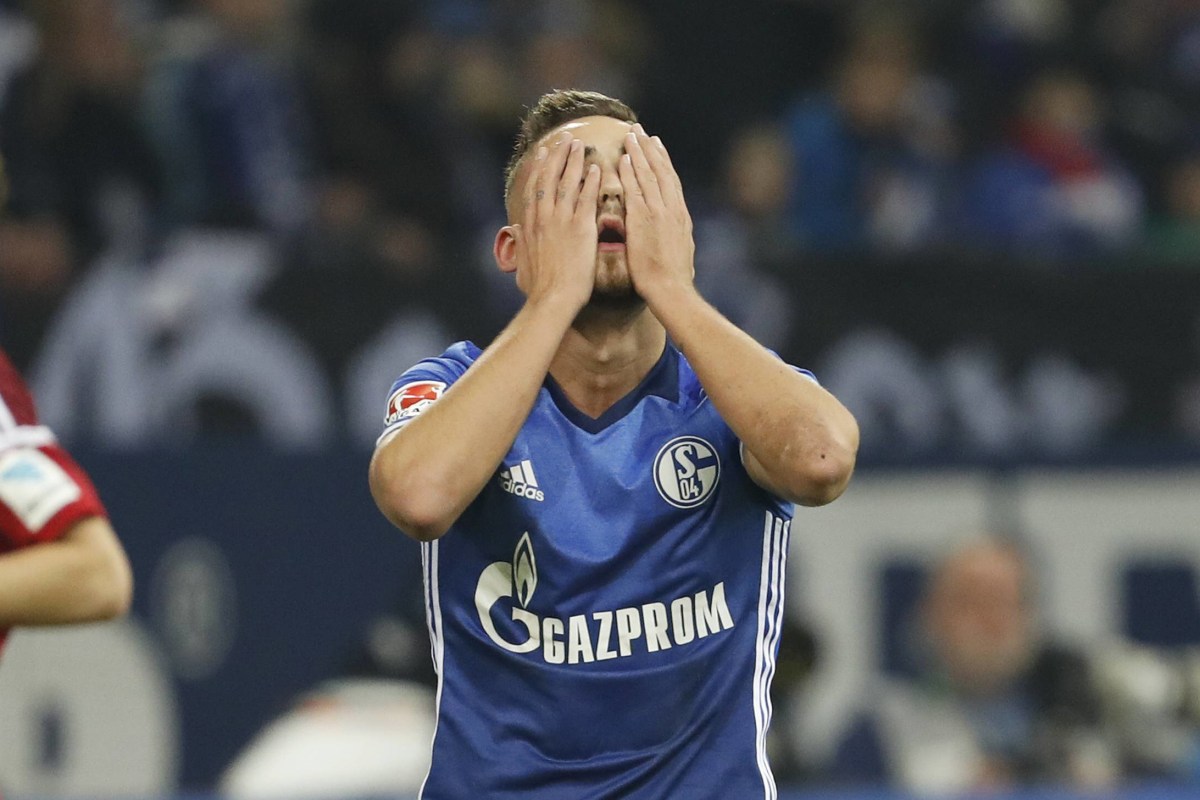 Donis Avdijaj im Trikot des FC Schalke 04.