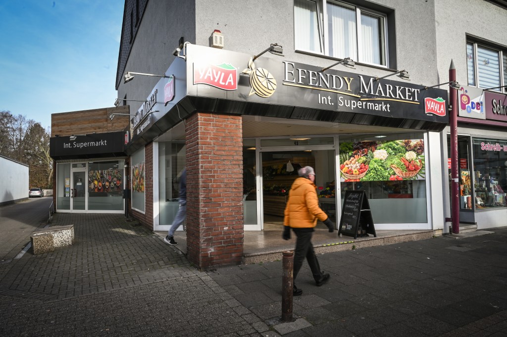 Efendy Supermarkt auf der Münchener Straße in Duisburg