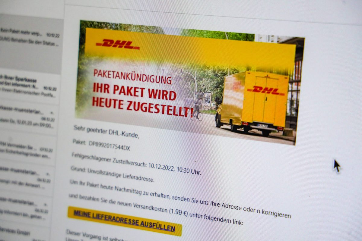 DHL: So dreist gehen Betrüger vor. Bei dieser Nachricht sollte man aufpassen!