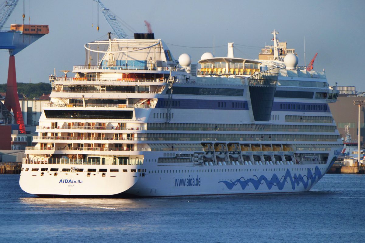 Urlauber auf einem Kreuzfahrtschiff kÃ¶nnen an Landtagen verschiedene LÃ¤nder und StÃ¤dte bestaunen. Doch ein beliebtes Reiseziel plant das zu verbieten.