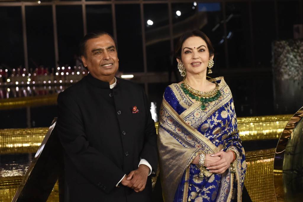 Mukesh Ambani und seine Ehefrau Nita Ambani.