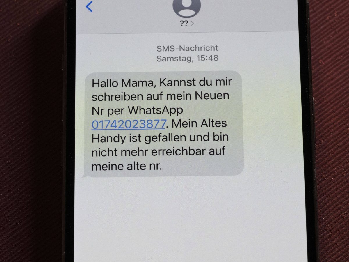 Eine Nahrichte auf einem Smartphone.