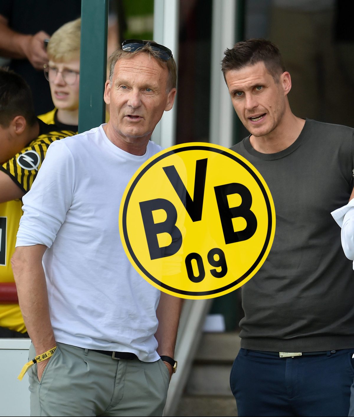 Borussia Dortmunds Bosse planen noch immer den Kader.