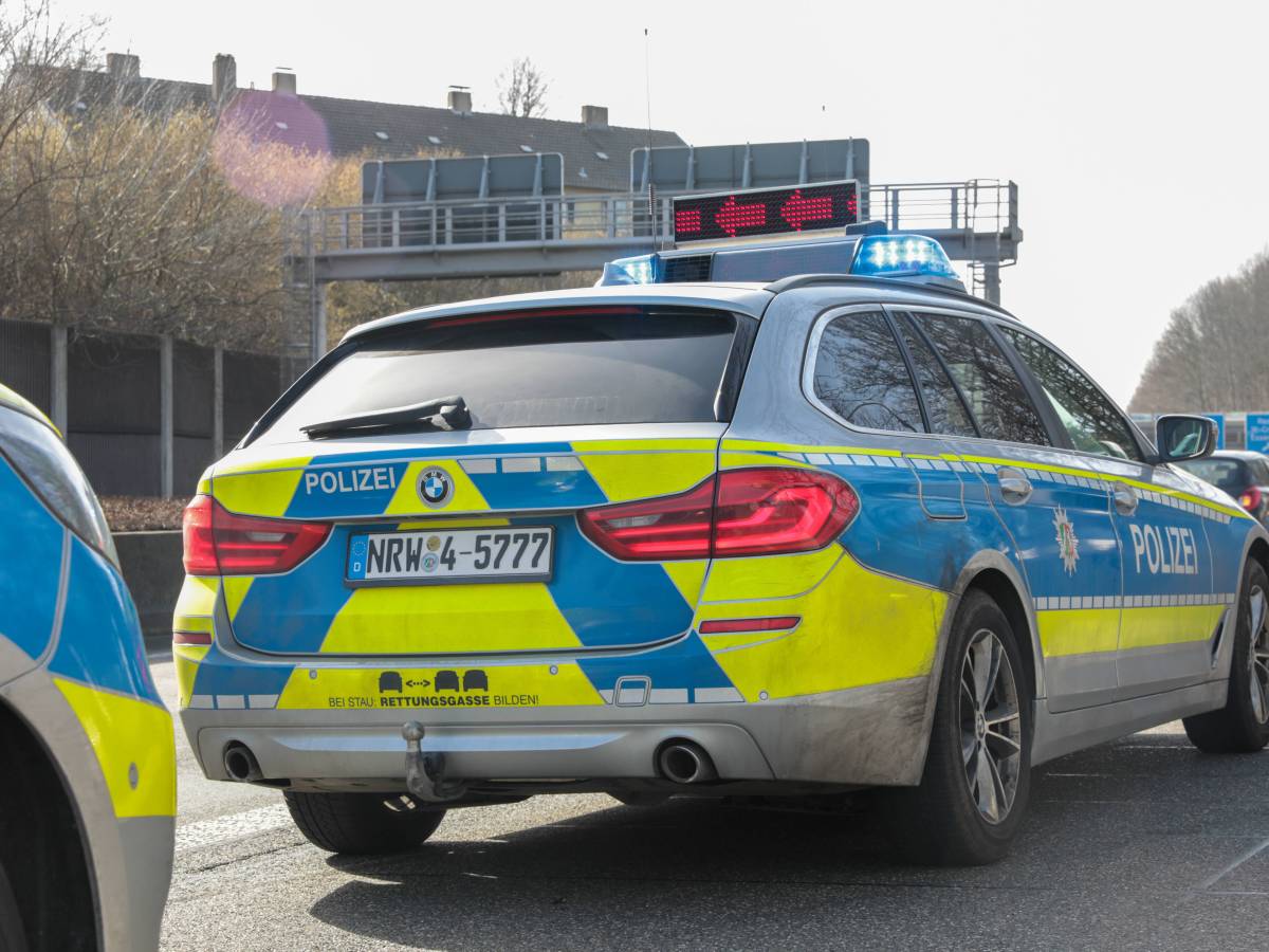 A3 in NRW: Polizei findet in speziellem Versteck Drogen bei Kontrolle.