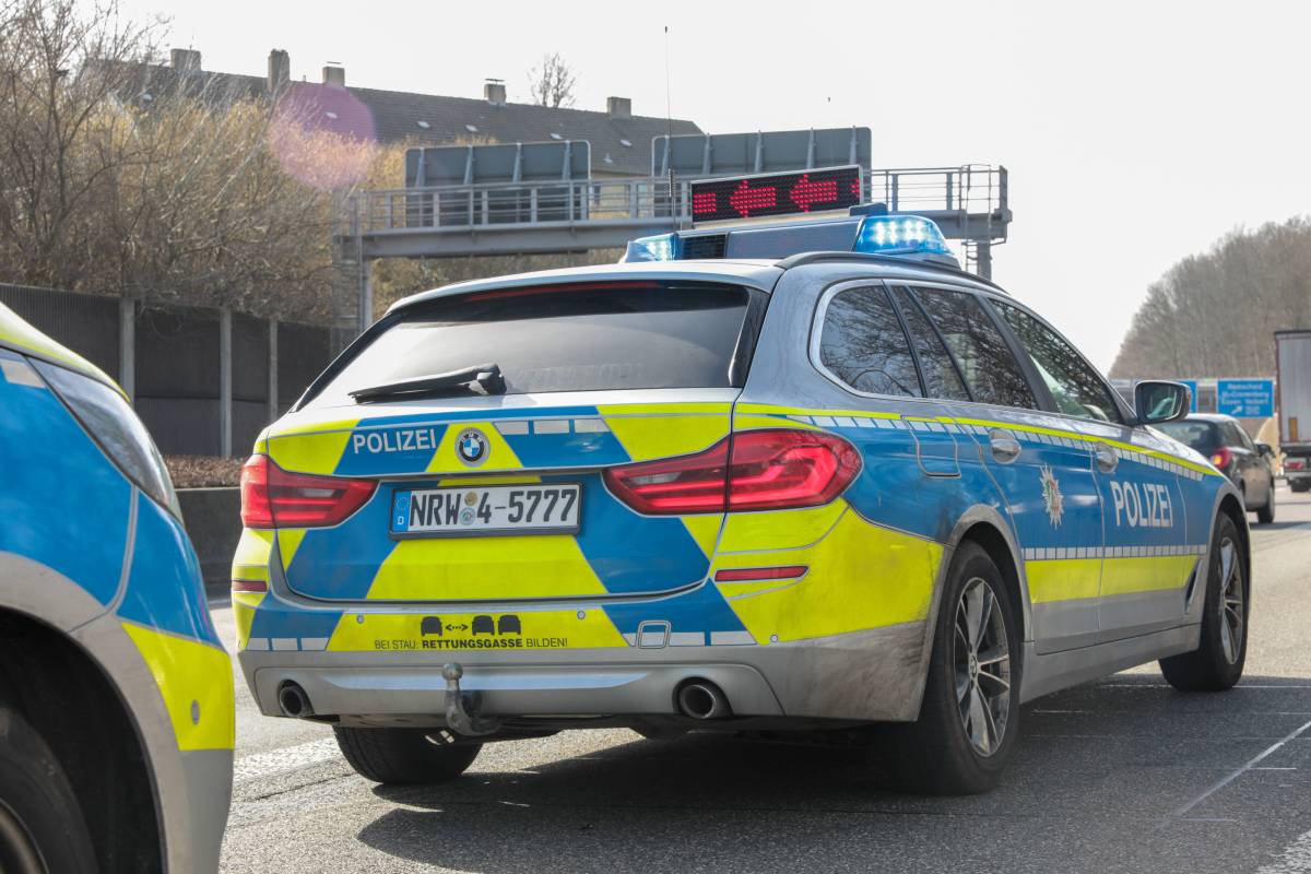 A3 in NRW: Polizei findet in speziellem Versteck Drogen bei Kontrolle.