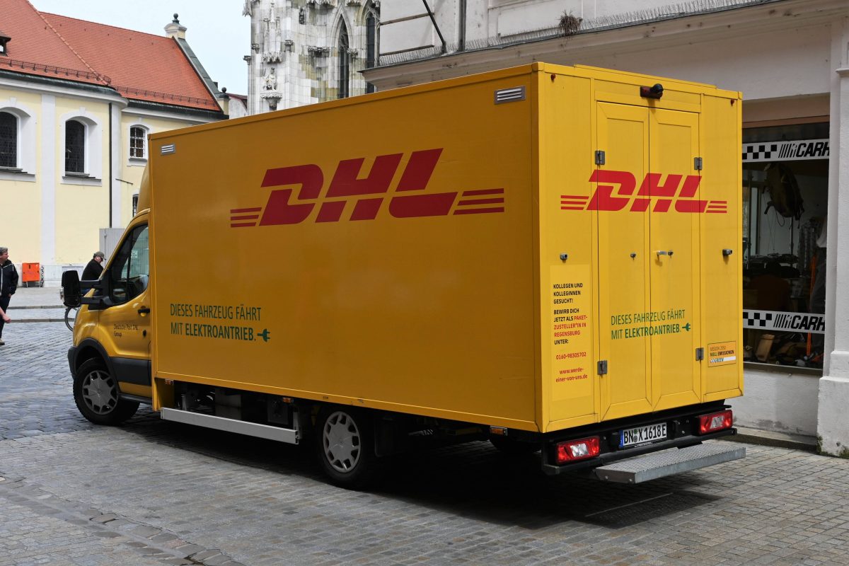 Auch die DHL und Deutsche Post sind betroffen.