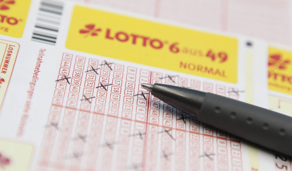 Lotto: 19 JÃ¤hriger gewinnt Jackpot