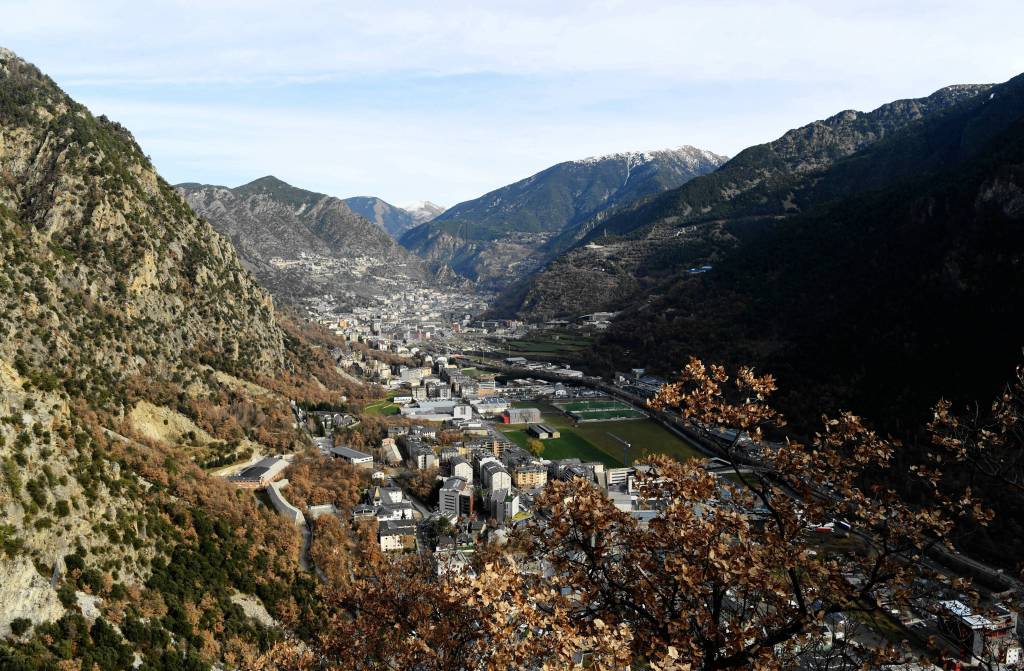 Blick ins Tal von Andorra.