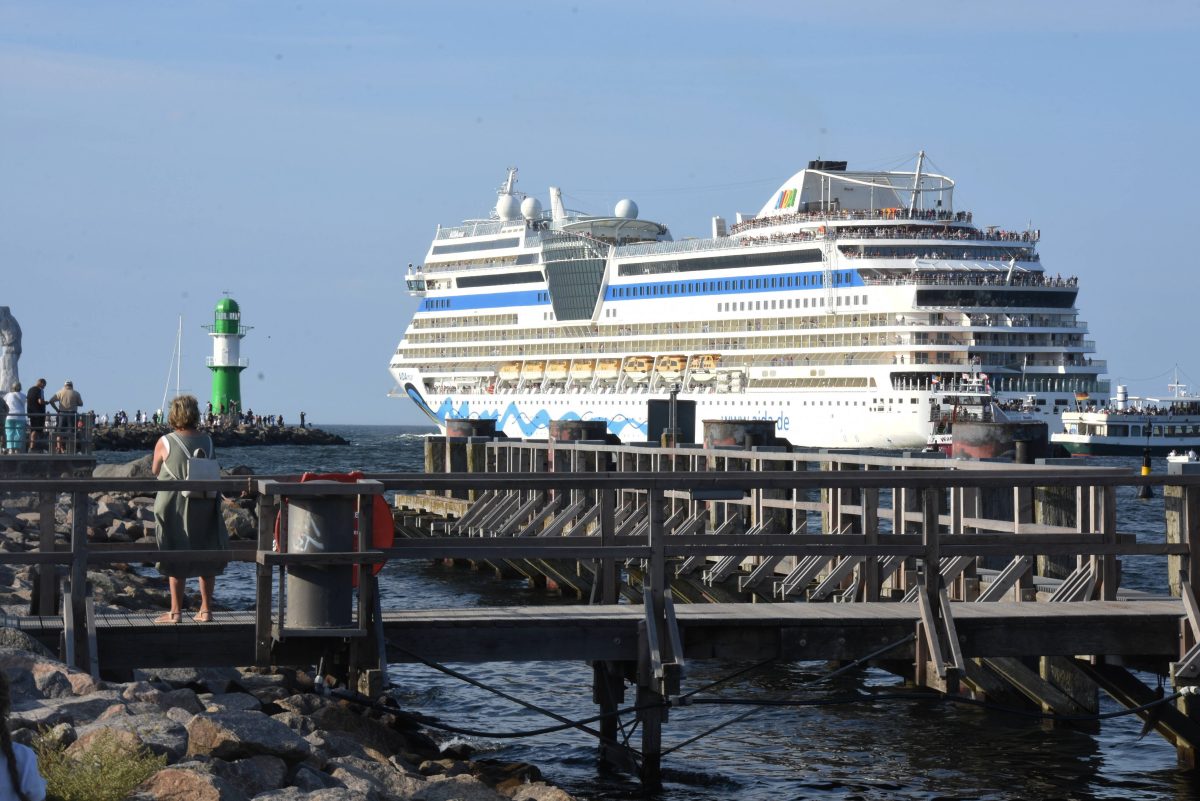 Kreuzfahrt: In WarnemÃ¼nde geht erstmal nichts mehr.