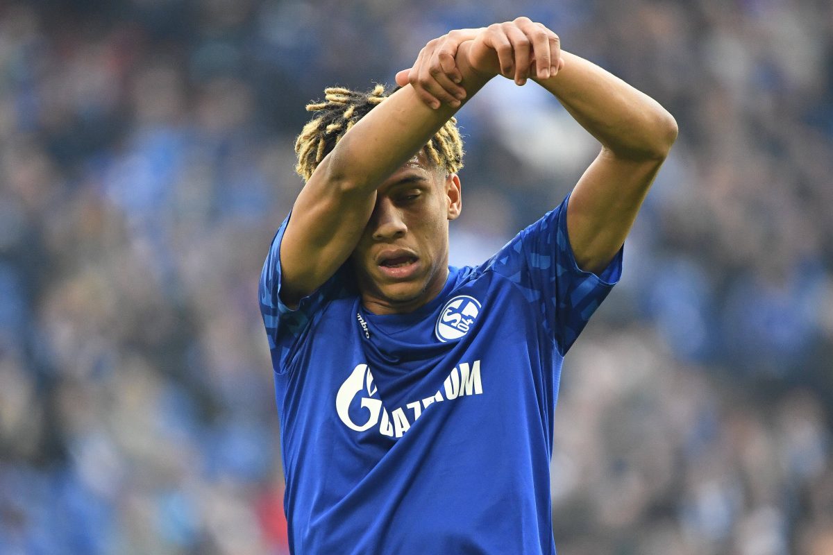 Beim FC Schalke 04 hatte Todibo nicht viel zu bejubeln.