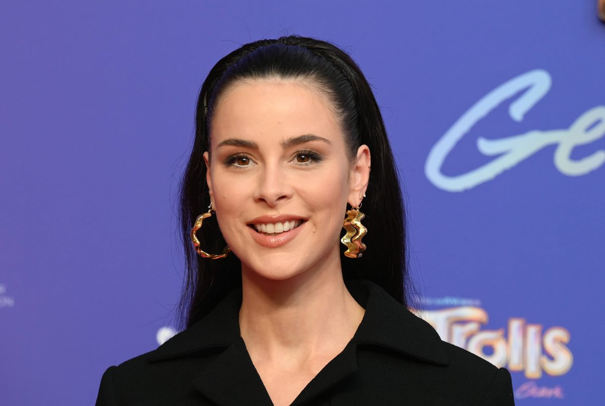 Lena Meyer Landrut Macht Es Offiziell Fans Rasten Aus Derwestende 