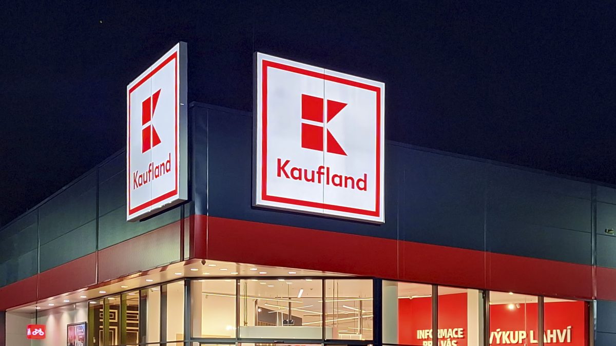 Kaufland-Mitarbeiter erhält Geschenk - Kunden begeistert