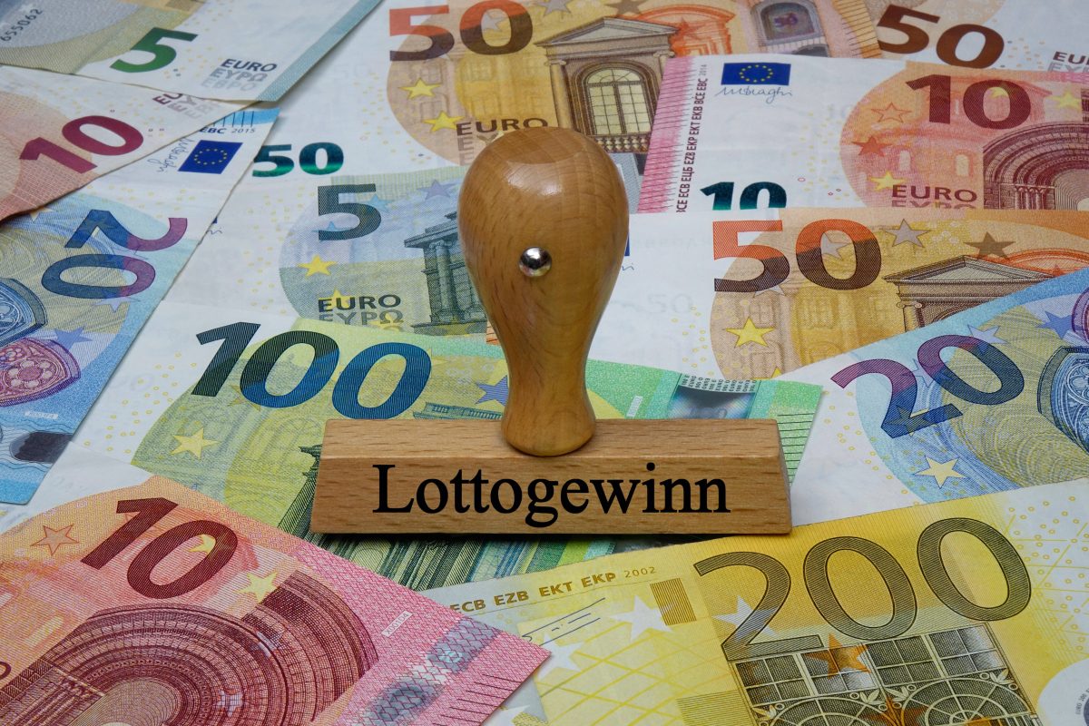 Lotto: Sie kriegt das Geld, er geht leer aus