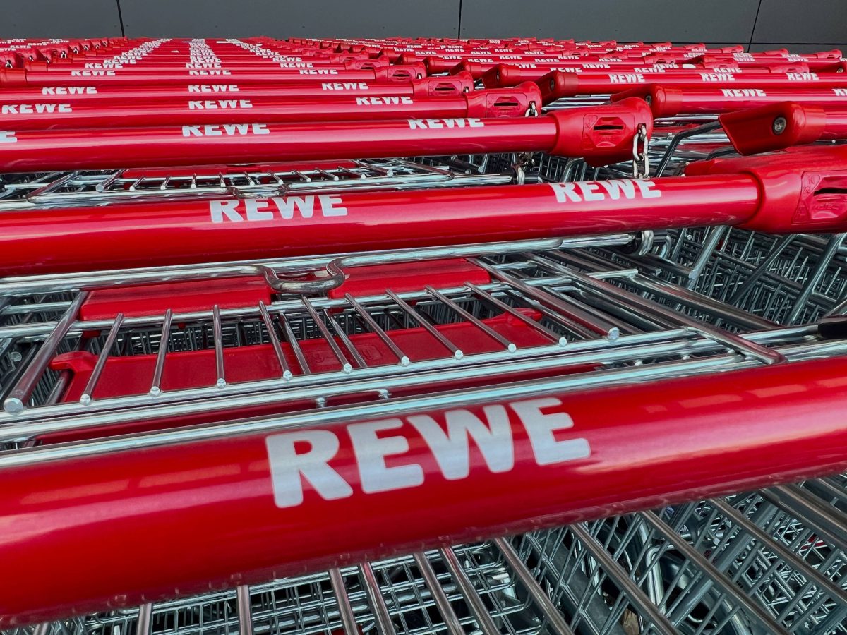 Ein Kunde von Rewe machte eine ekelhafte Entdeckung.