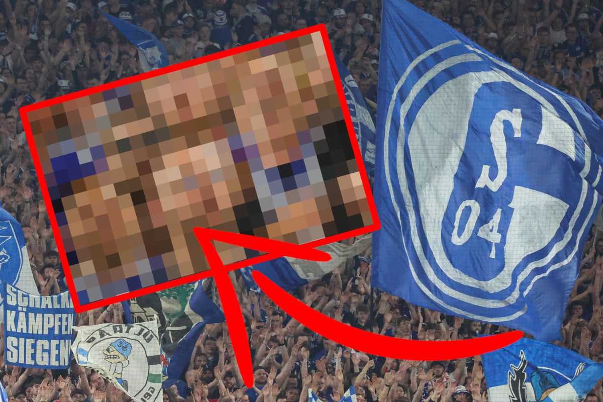 Ehrenbesuch beim FC Schalke 04 auf der Nordtribüne.