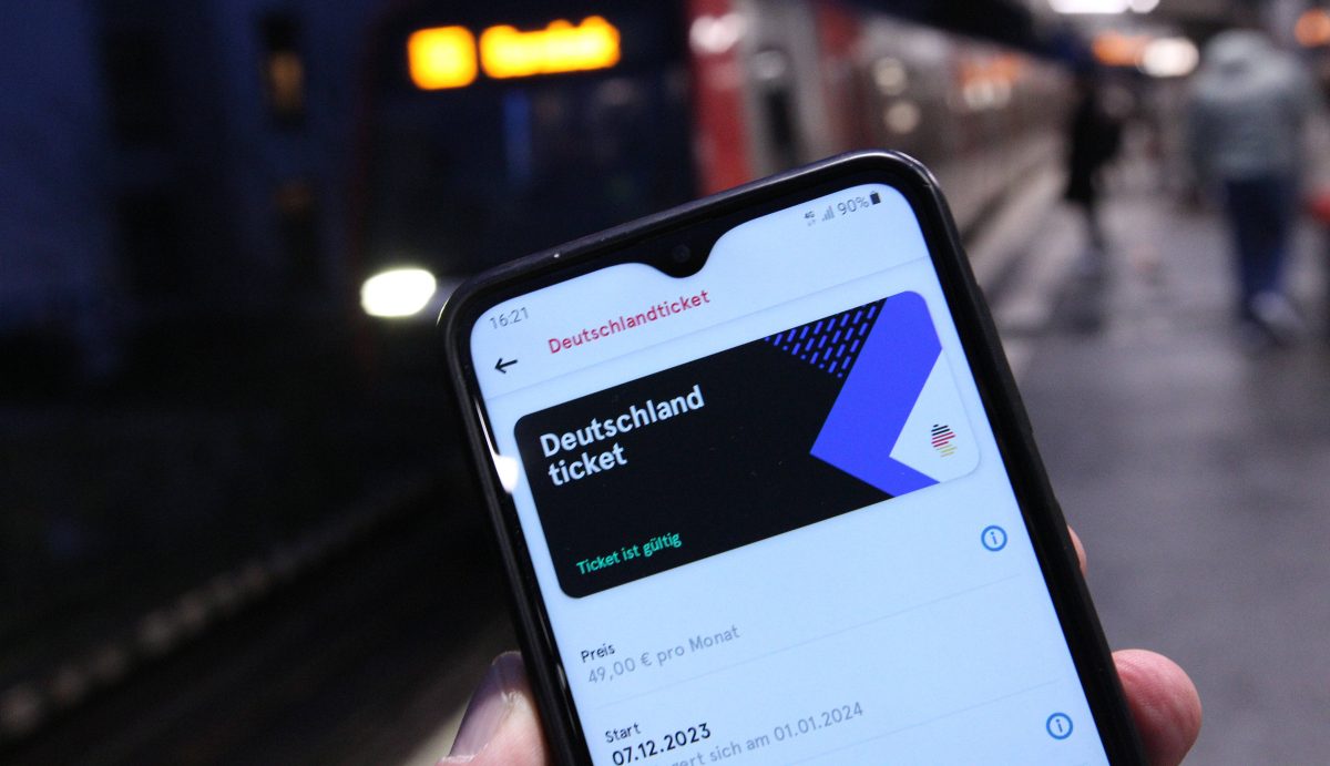 Deutschlandticket gibts für SIE bald umsonst.
