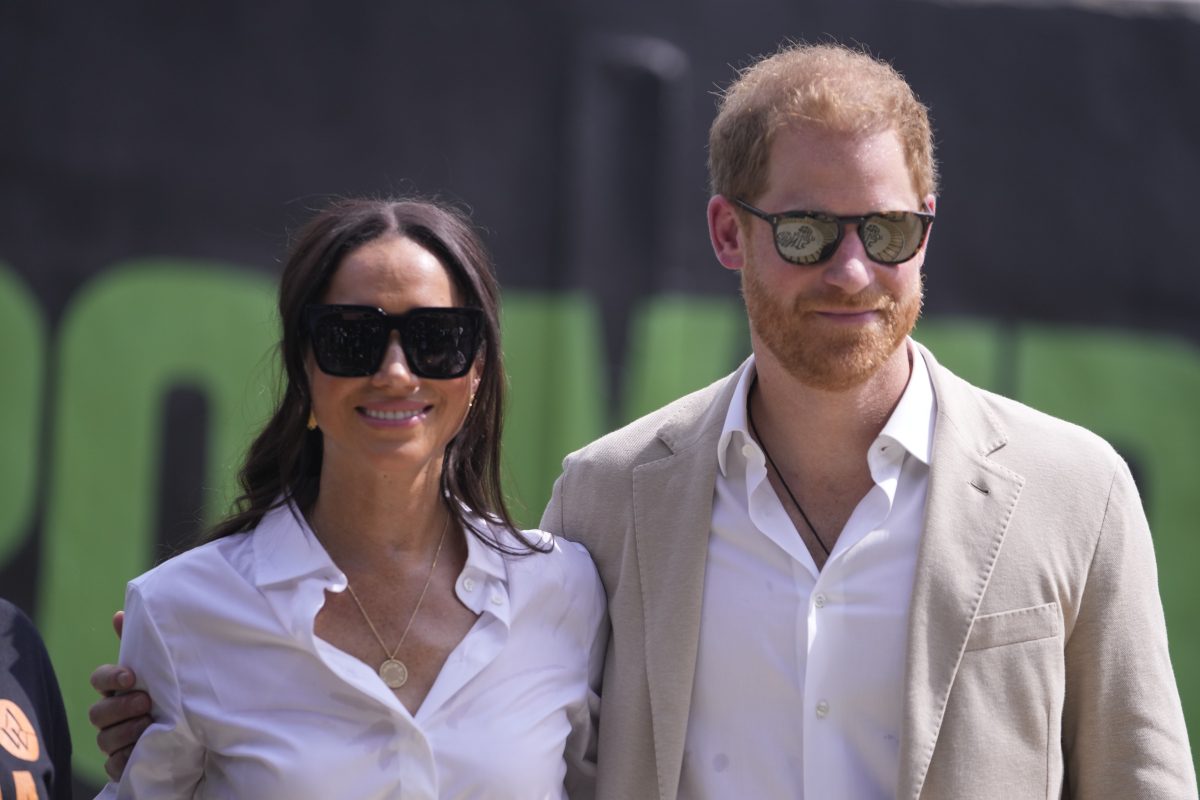 Prinz Harry und Meghan Markle sorgen mal wieder für Aufsehen. Warum den Royals nun Ärger mit dem Gesetz droht...