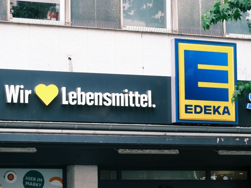 Edeka: Trauriger Anblick vor Filialen lässt Kunden toben – „Einfach unmöglich“