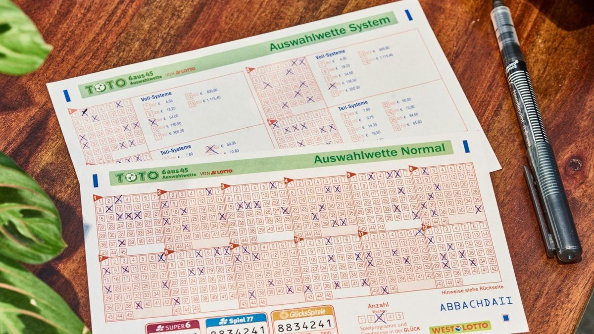 Bei der TOTO-Auswahlwette 6aus45 geht es darum, aus 45 Fußballspielen sechs Paarungen vorherzusagen, die mit dem höchsten Unentschieden ausgehen werden. Im Wettprogramm ist jede Zahl zwischen 1 und 45 einer Partie zugeordnet.