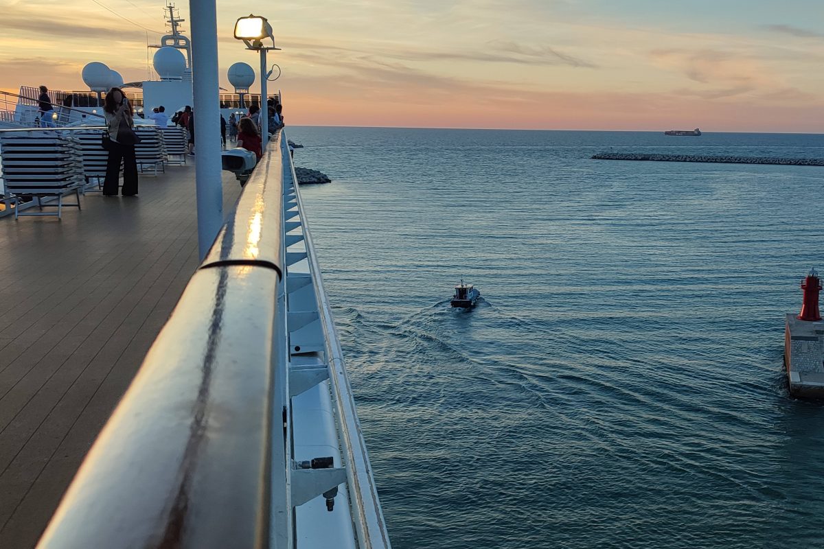 Kreuzfahrt: Passagier bekommt Angst.