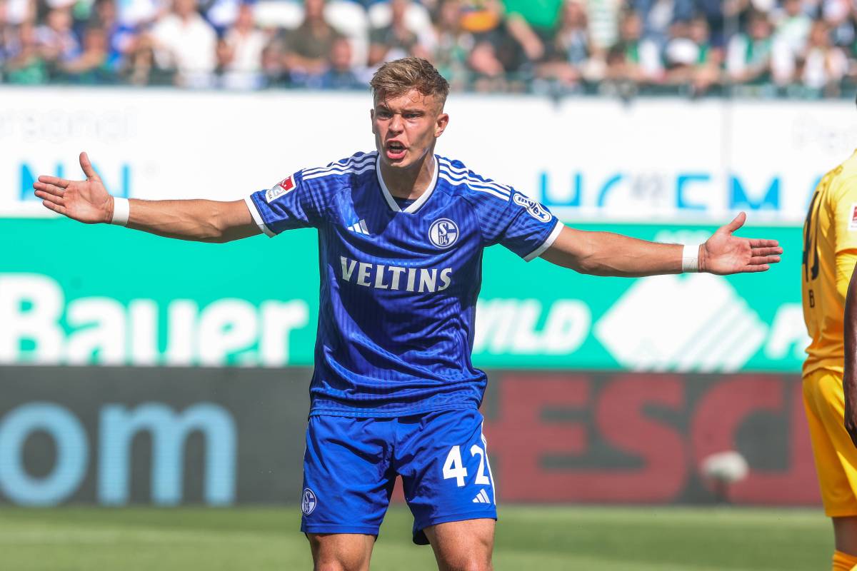 Zuletzt gab es heiße Abschiedsgerüchte um Schalke 04-Youngster Keke Topp. Nun sollen sich die S04-Bosse auf eine Entscheidung geeinigt haben.