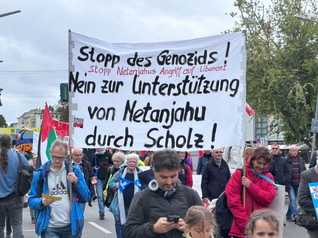 Viel Israel-Kritik auf der Friedensdemo in Berlin