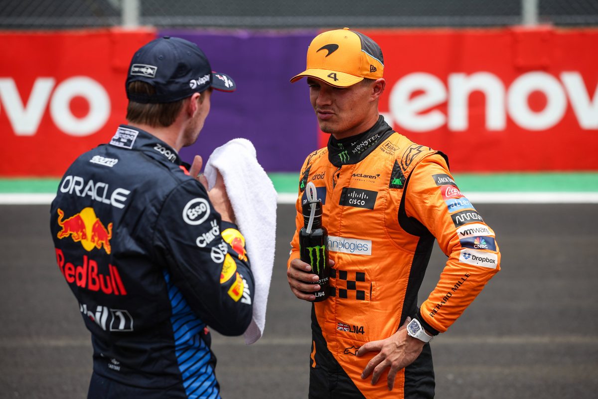 Lando Norris und Max Verstappen sind in der Formel 1 groÃŸe Rivalen.