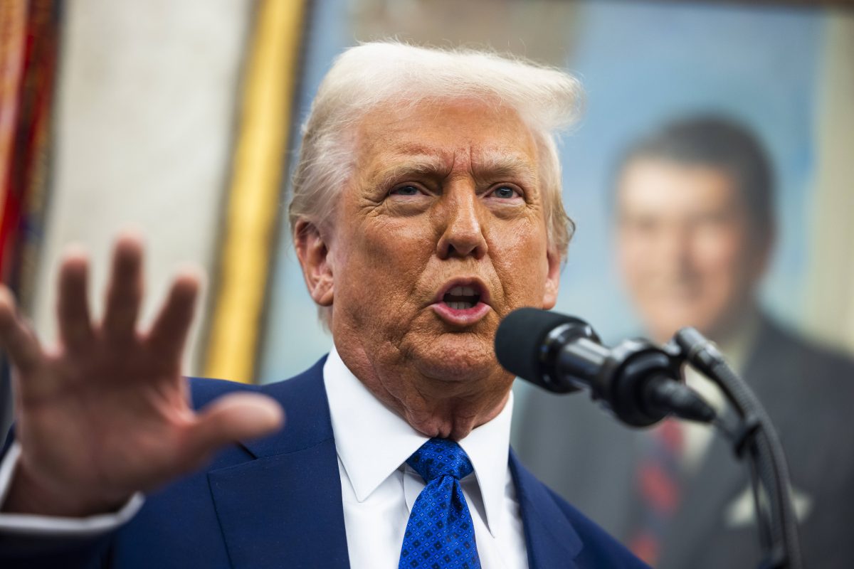 eit seiner Rückkehr ins Weiße Haus setzt Donald Trump seine härteste Abschiebepolitik aller Zeiten um. Jetzt soll es sogar Kopfgeld für die Meldung von Migranten geben!