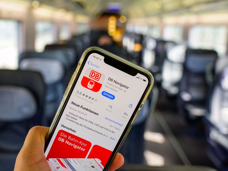 Deutsche Bahn: Frauen wollen mit Hunden reisen – bei der Buchung fallen sie aus allen Wolken